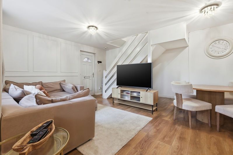 Property photo 3 of 12 Photo 14