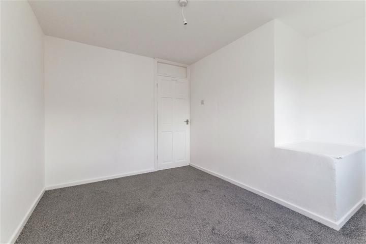 Property photo 3 of 7 Bedroom