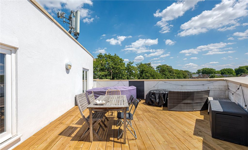 Property photo 2 of 11 Picture No. 09