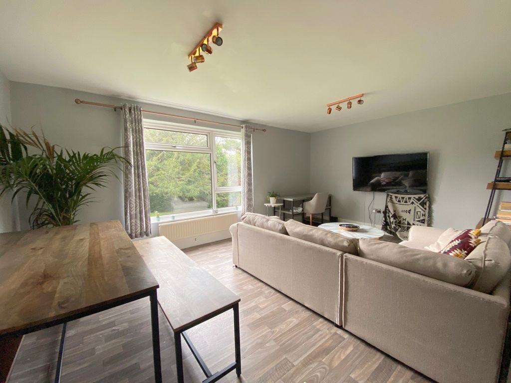 Property photo 3 of 10 Gallery