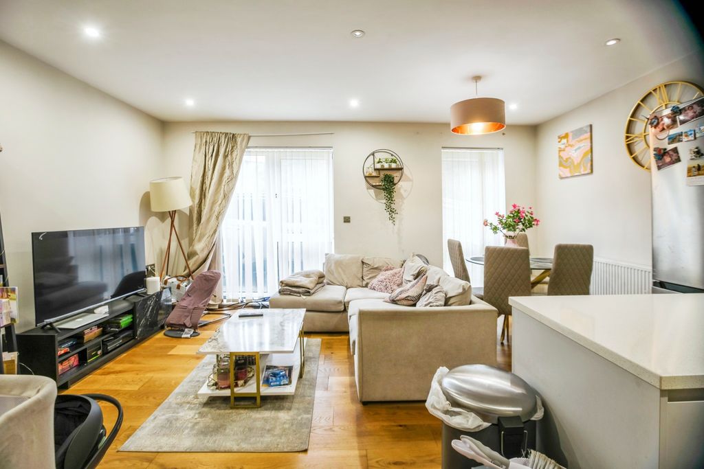 Property photo 3 of 14 Open Plan Living