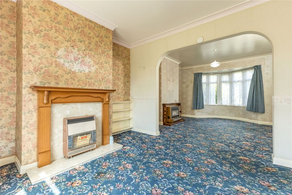 Property photo 2 of 24 Dining Room