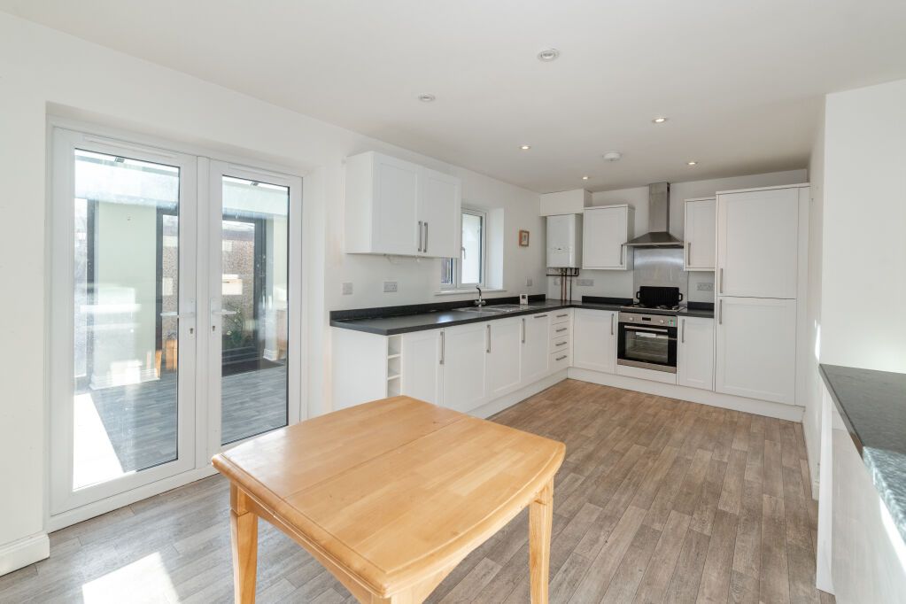 Property photo 2 of 16 Kitchen/Diner