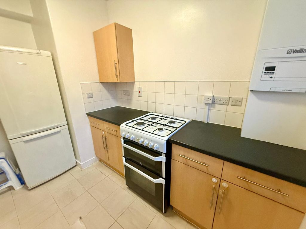 Property photo 3 of 11 Gallery