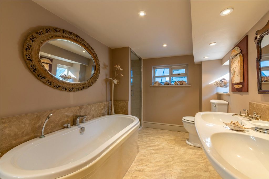 Additional image 12 of 5 bed terraced house for saleHigh Street, Hungerford, Berkshire RG17