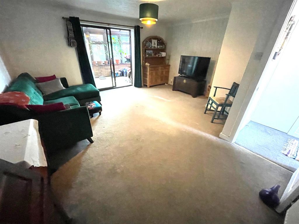 Property photo 2 of 7