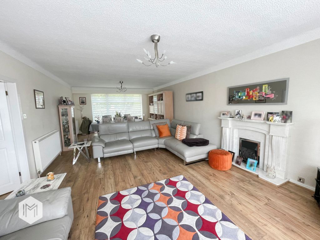 Property photo 2 of 22 Picture No. 04