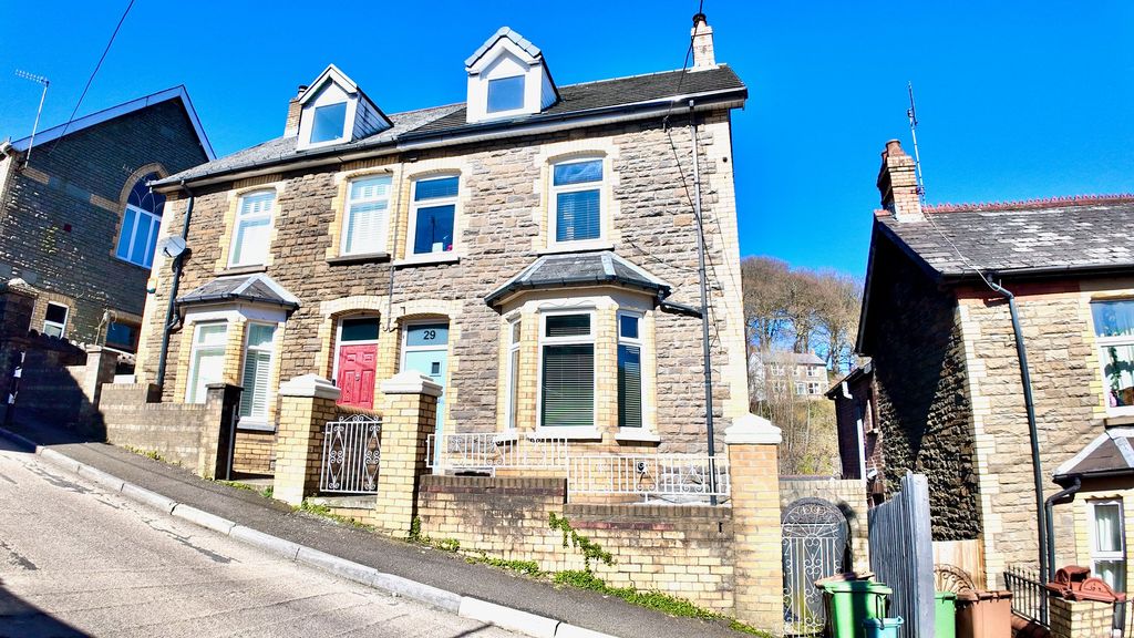 Additional image 7 of 4 bed semi-detached house for saleHillside Road, Crumlin NP11