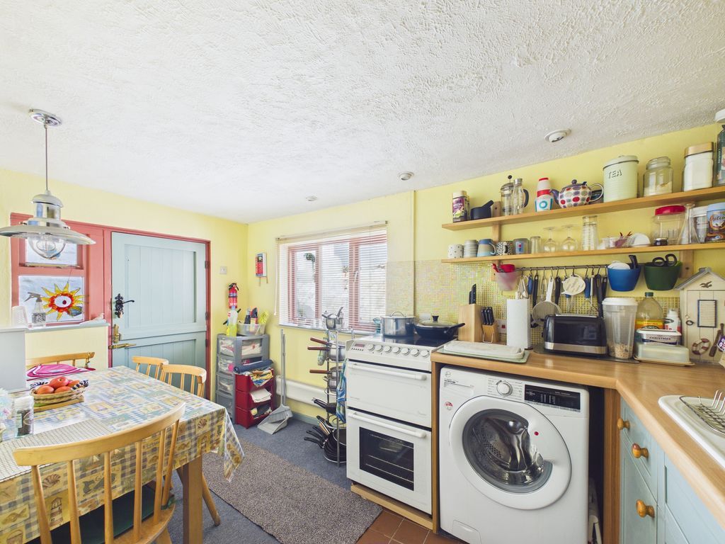 Property photo 2 of 8 Kitchen/Diner