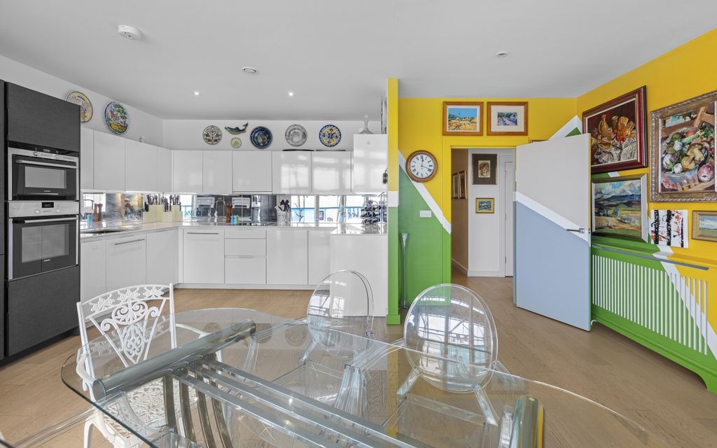 Property photo 3 of 27 094A0543