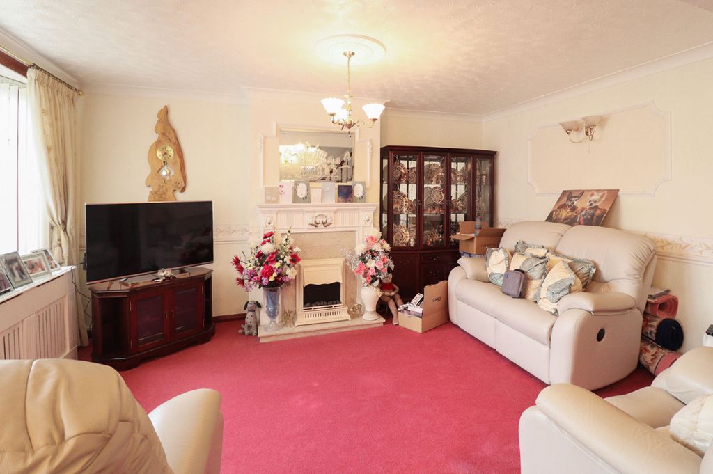 Property photo 3 of 17 Picture No. 05