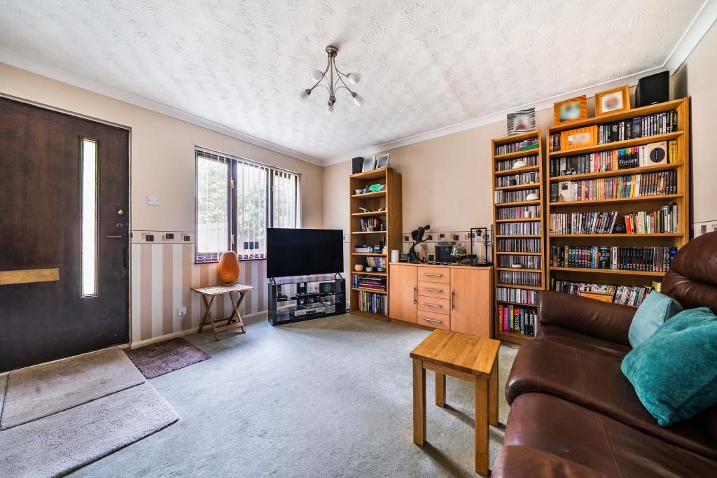 Property photo 2 of 18 Living Area