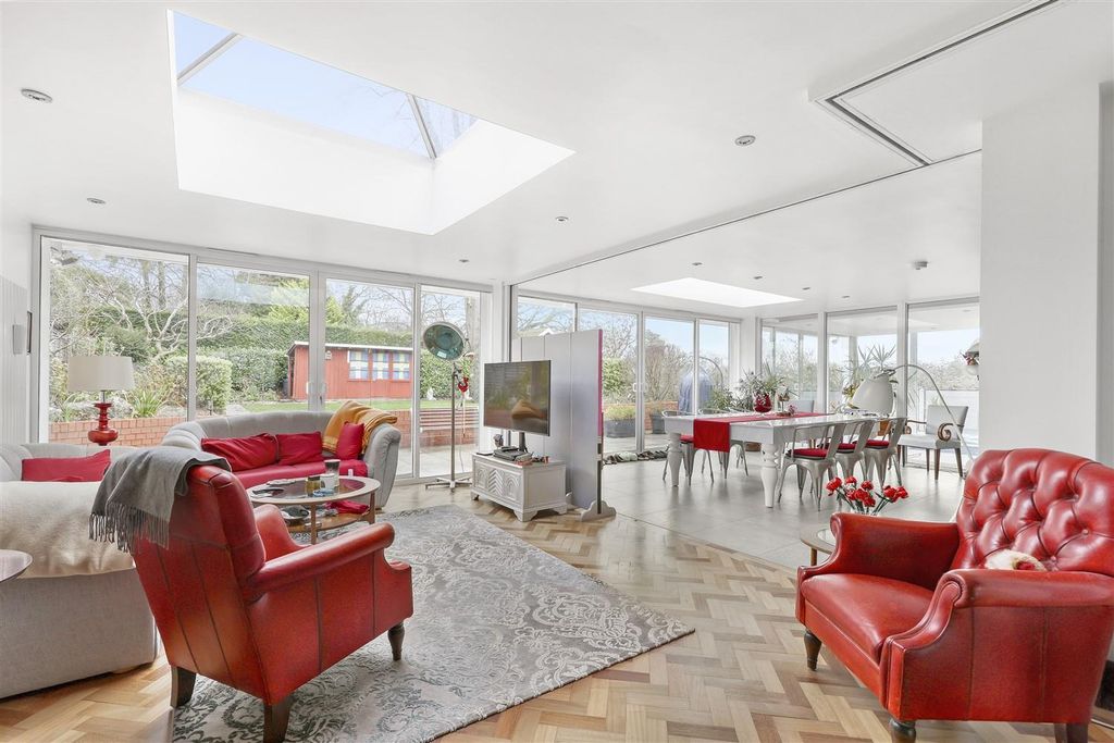 Property photo 2 of 36 4D4A4870.Jpg