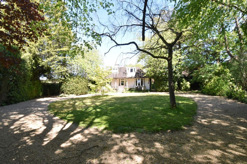 Property photo 1 of 18