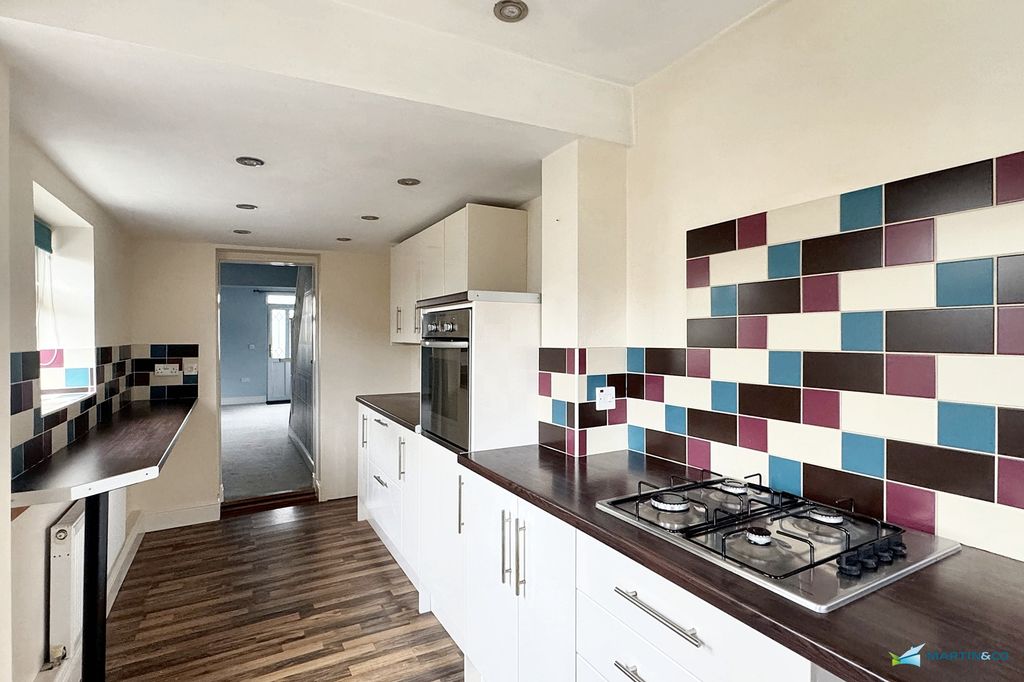 Property photo 3 of 13 Img_3050