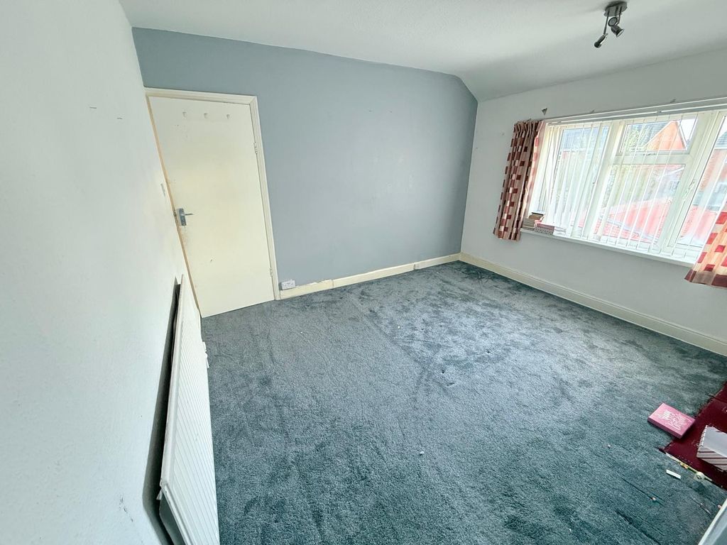 Property photo 3 of 18 834Bf1E4-8A8A-4327-927E-A23B2Dcd55E9