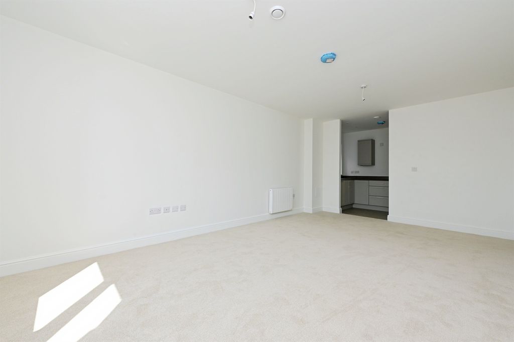 Property photo 3 of 10 Breakfast Room