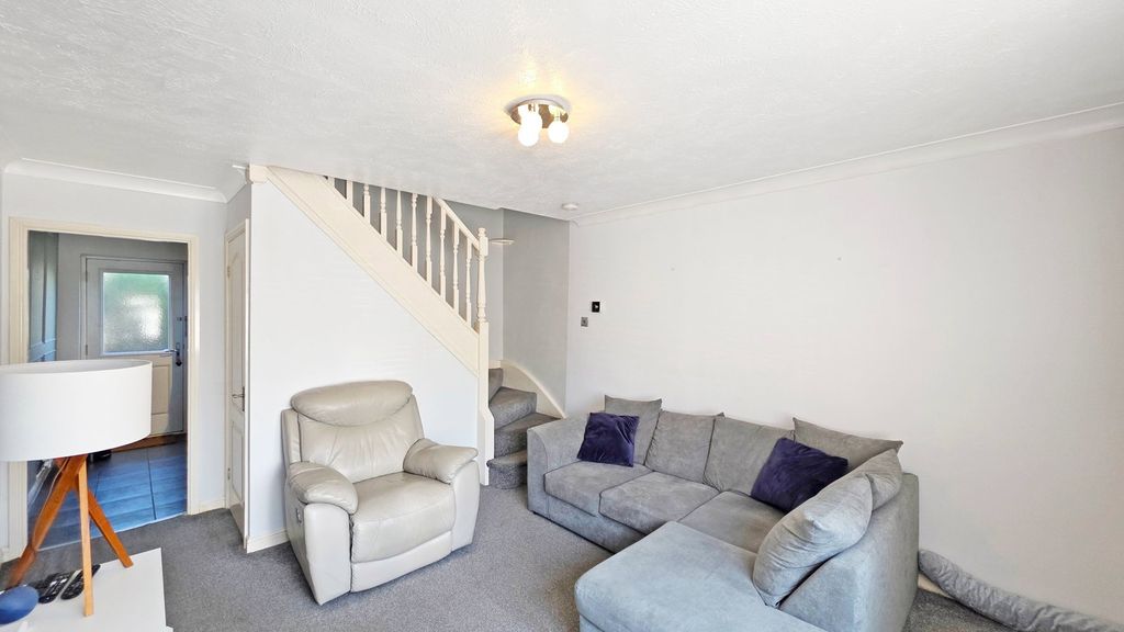 Property photo 3 of 19