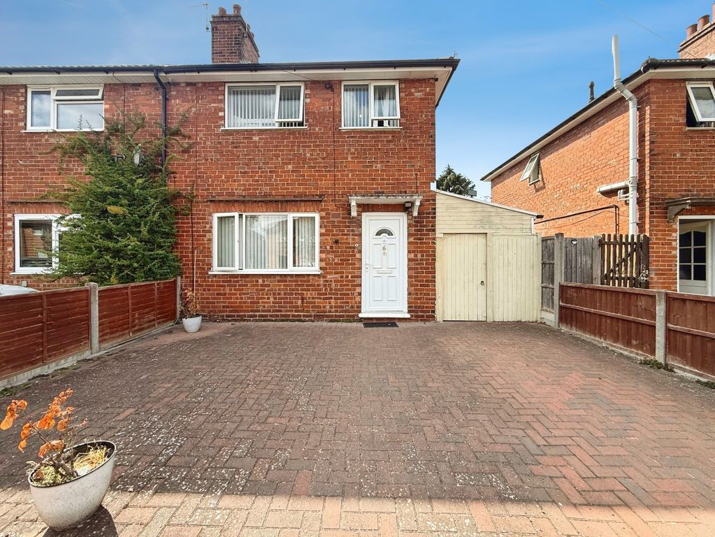 Property photo 1 of 14 Gardens