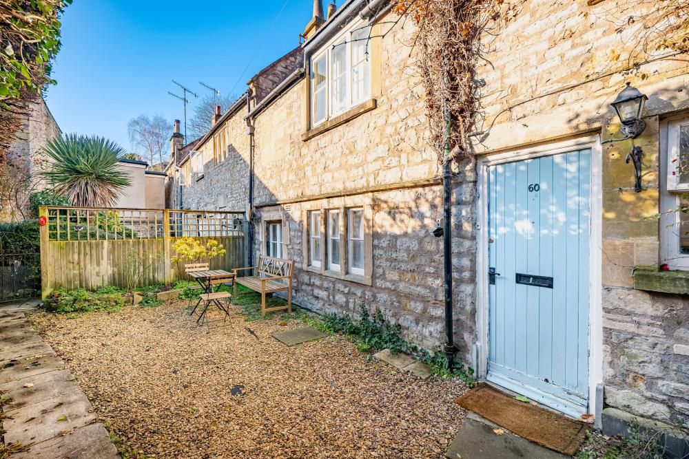 Property photo 1 of 17 Front Courtyard Garden.Jpg