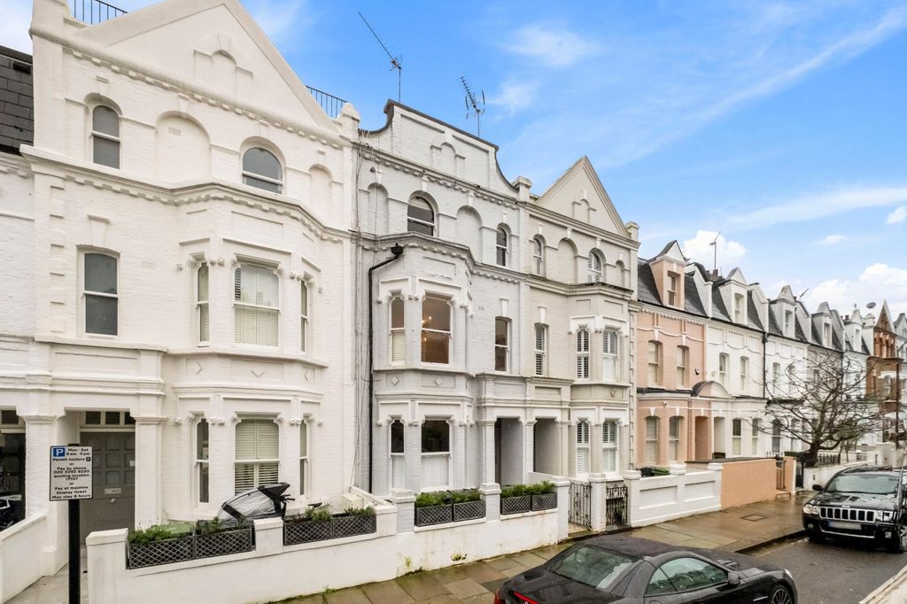 Property photo 2 of 9