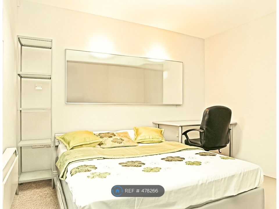 Property photo 1 of 16 Bedroom 1