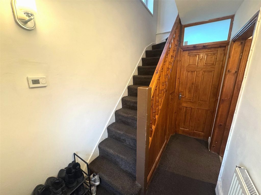 Property photo 2 of 17 Picture No. 02