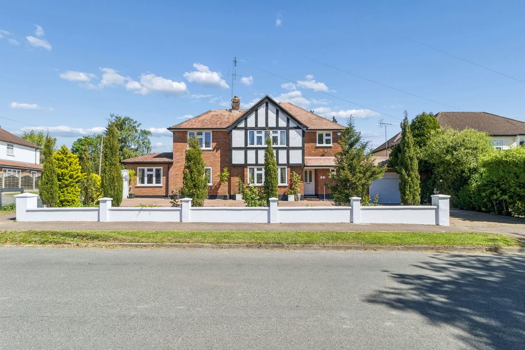 Property photo 1 of 23