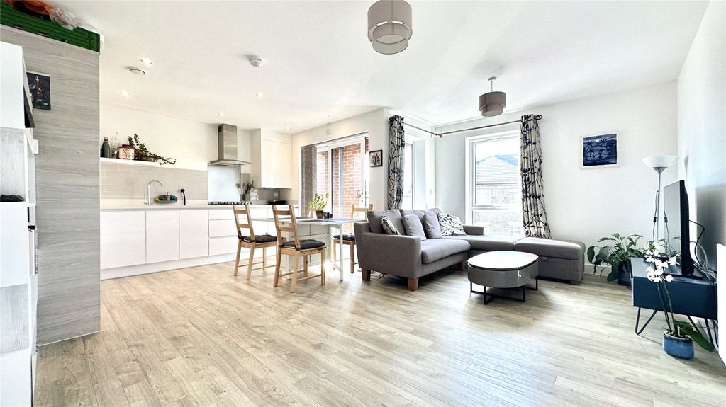 Property photo 2 of 19 Open Plan Living