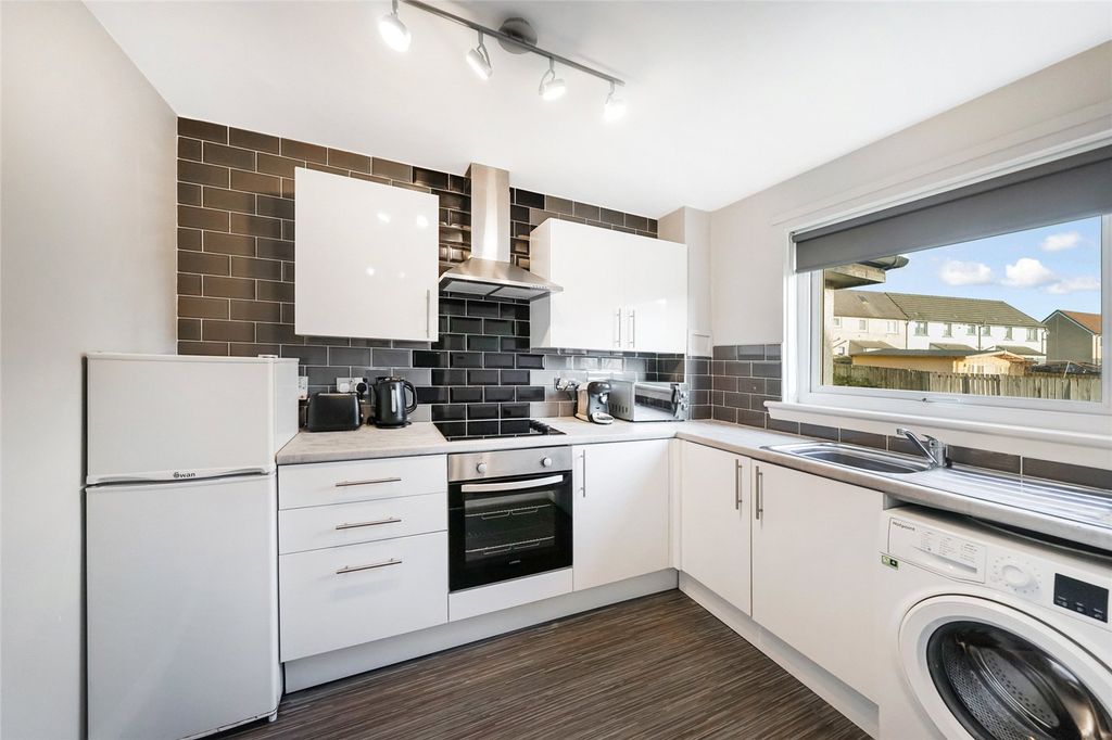 Property photo 2 of 21 Picture No. 07