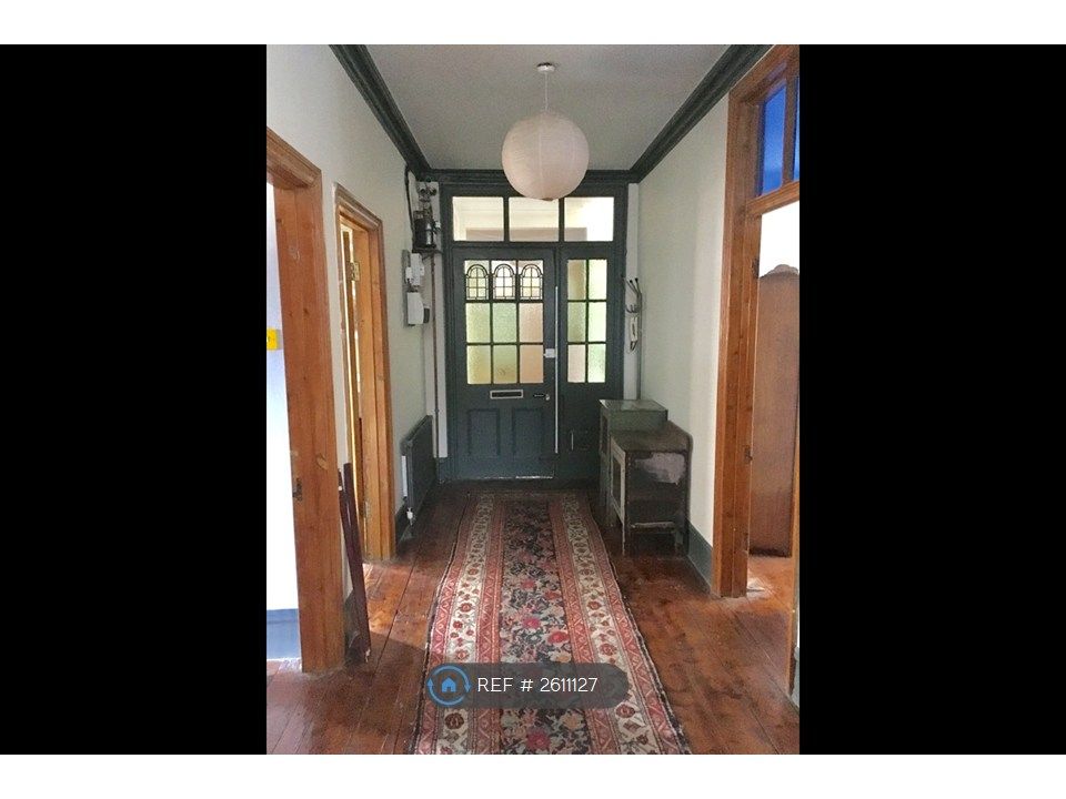 Property photo 1 of 19 Hallway