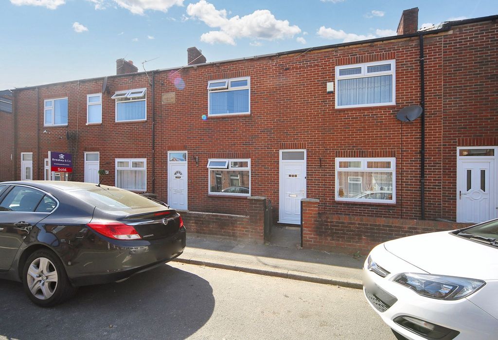 Property photo 2 of 24