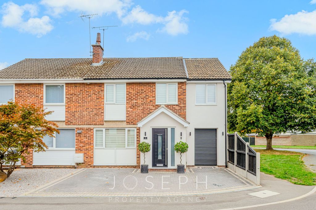 Property photo 1 of 36