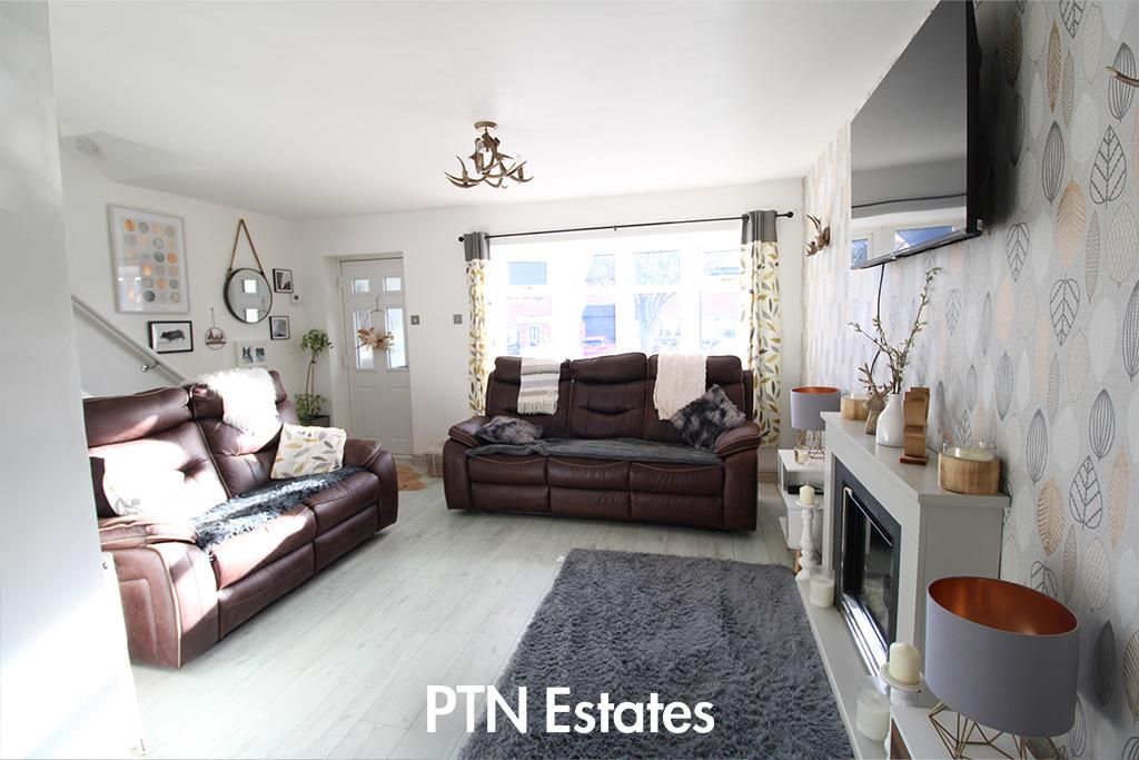 Property photo 3 of 13 Lounge 2 .Jpg