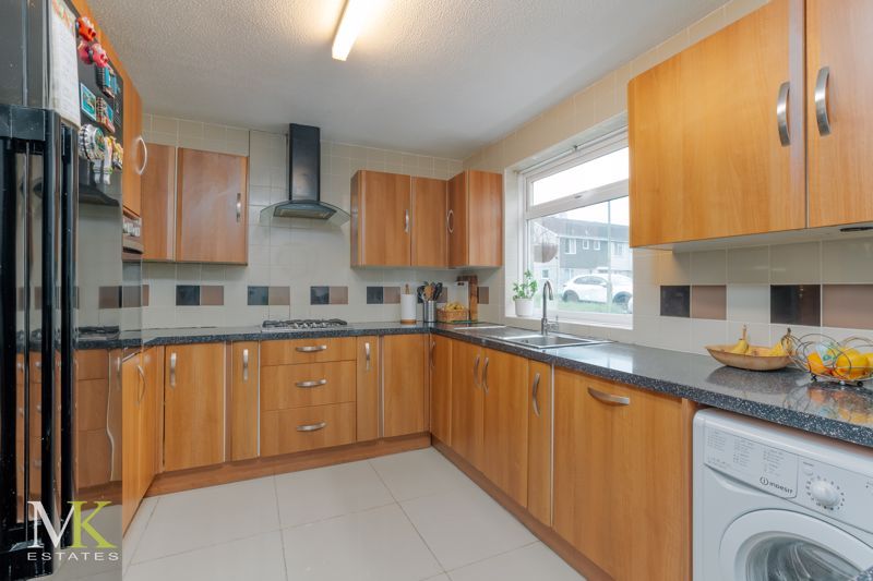 Property photo 3 of 13 Photo 8