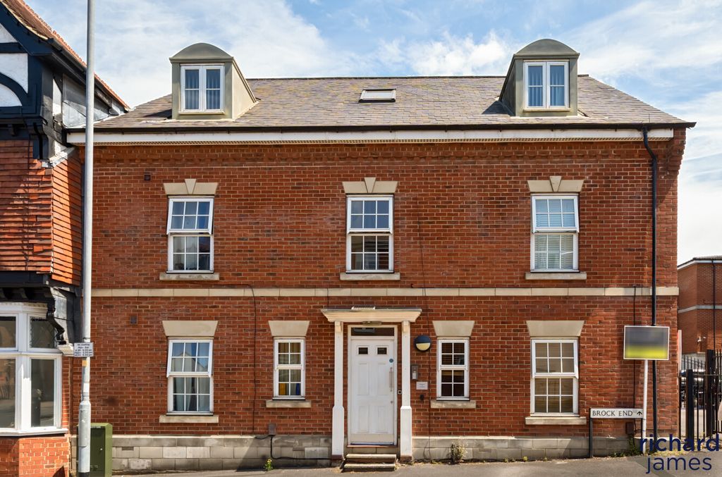 Property photo 1 of 15 1c3B9c3Ab51347B89Df386677d475Cbc