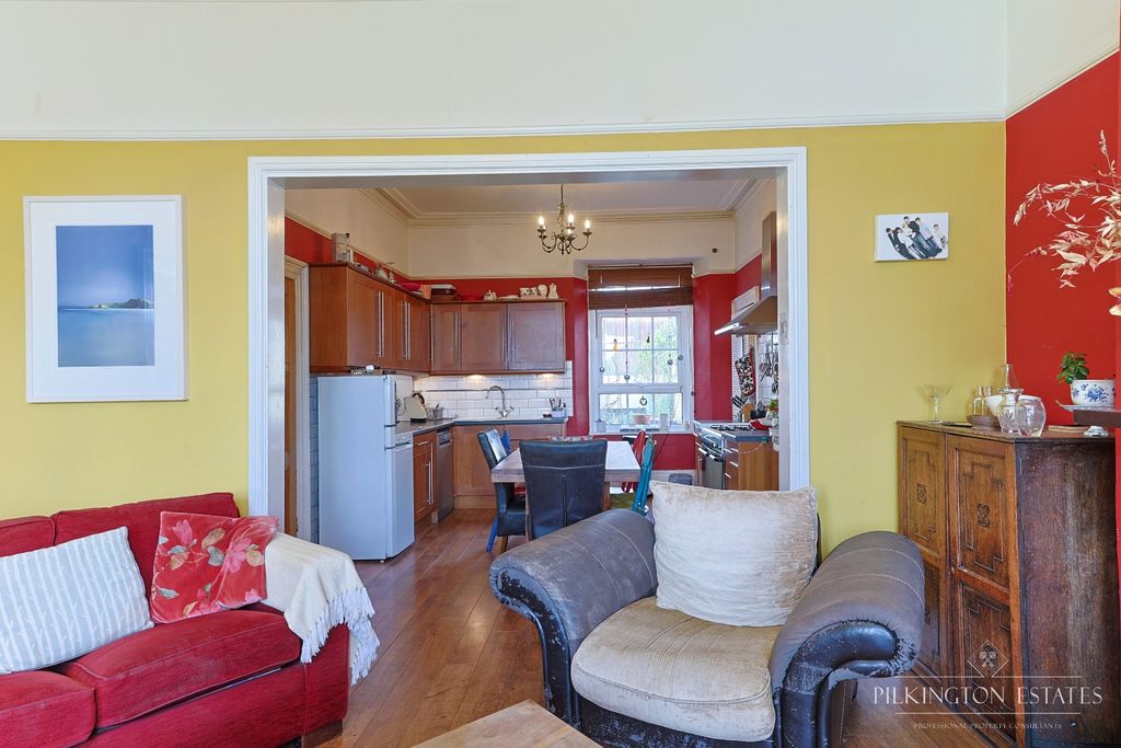 Property photo 3 of 20 4959014
