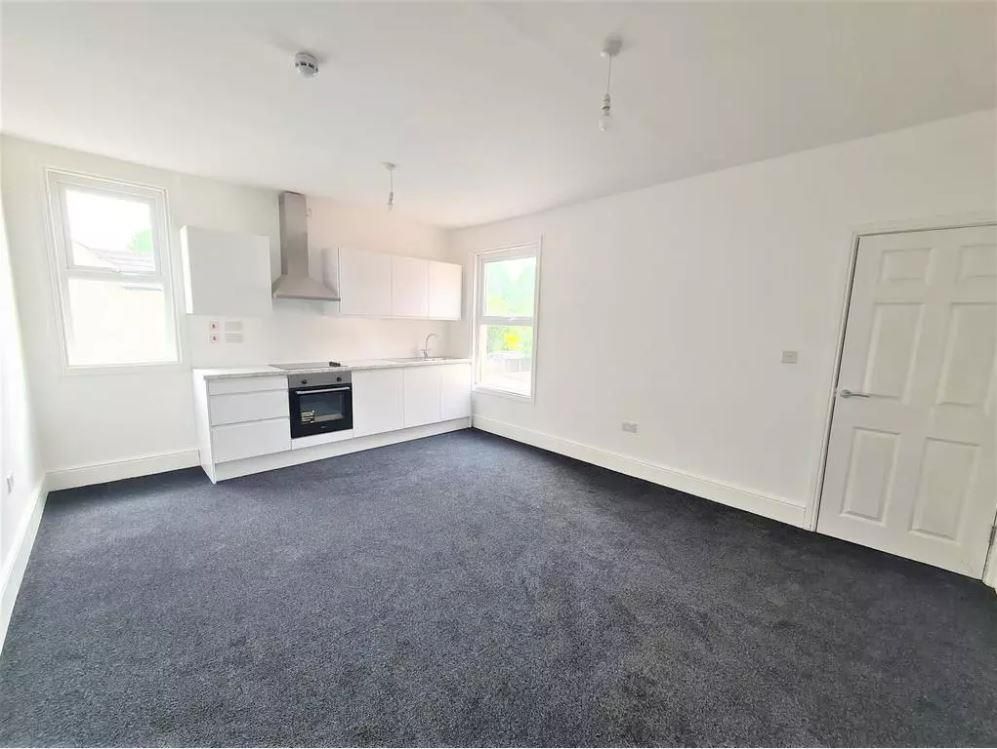 Property photo 3 of 6 Open Plan Sitting Room/ Kitchen Pic 2