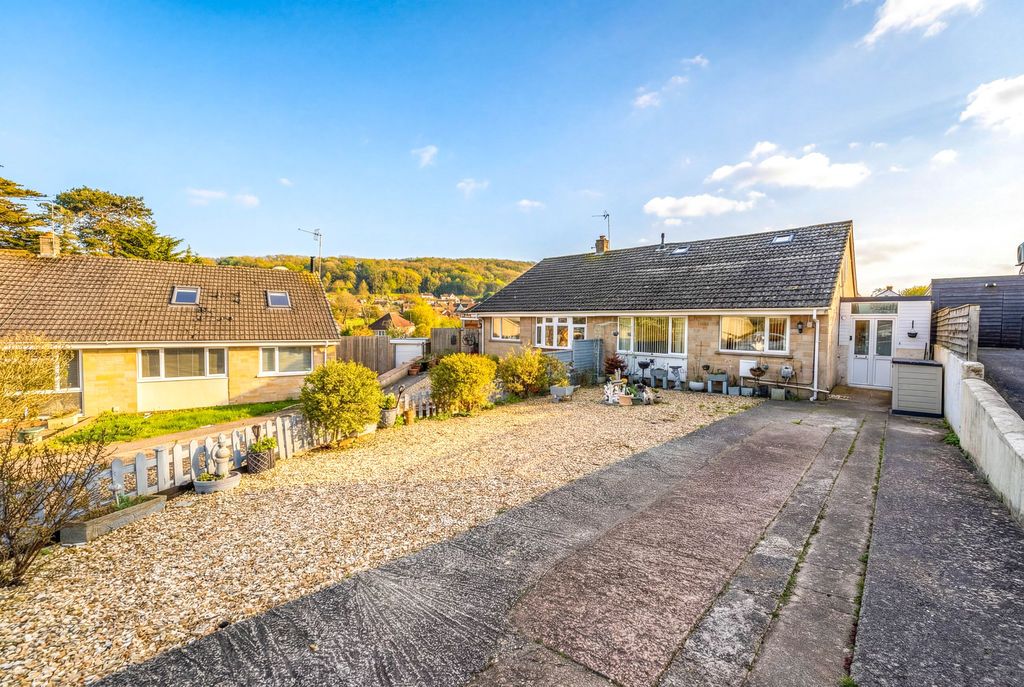 Property photo 1 of 21 Photo 2