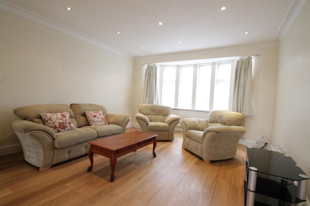 Property photo 3 of 23 Img_4944.Jpg
