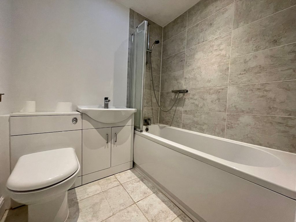 Property photo 3 of 7 2180312