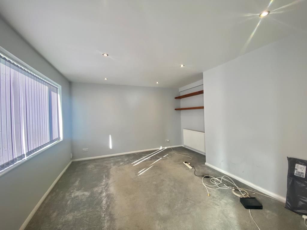 Property photo 2 of 14 Living Room