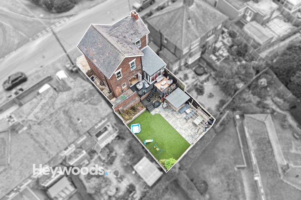 Property photo 2 of 38