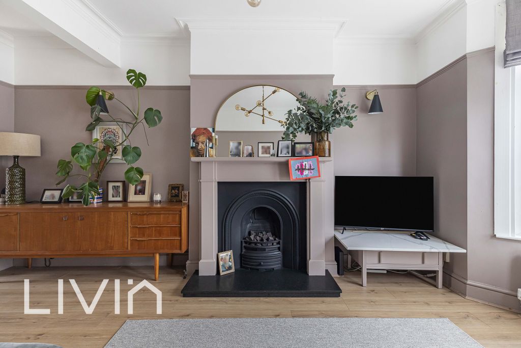 Property photo 3 of 21 025A3607