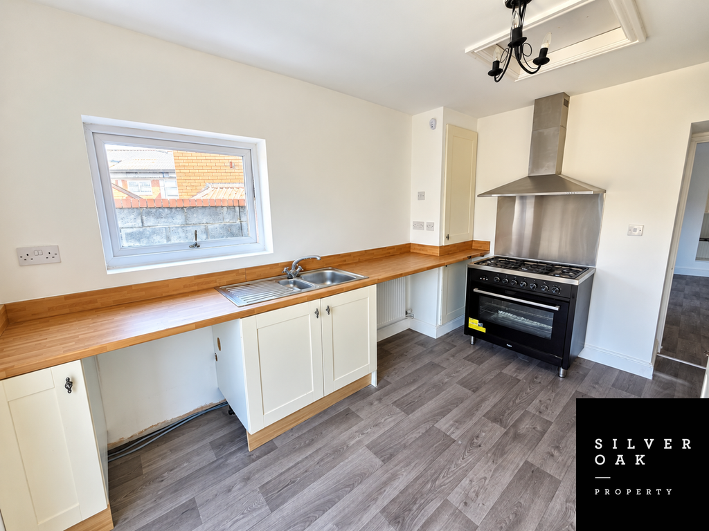 Property photo 2 of 11 2