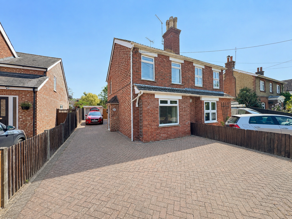 Property photo 1 of 12
