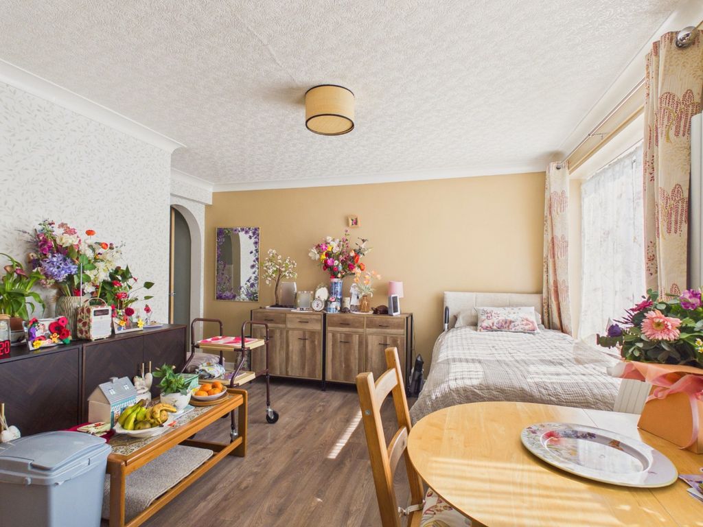 Property photo 3 of 27 5334285