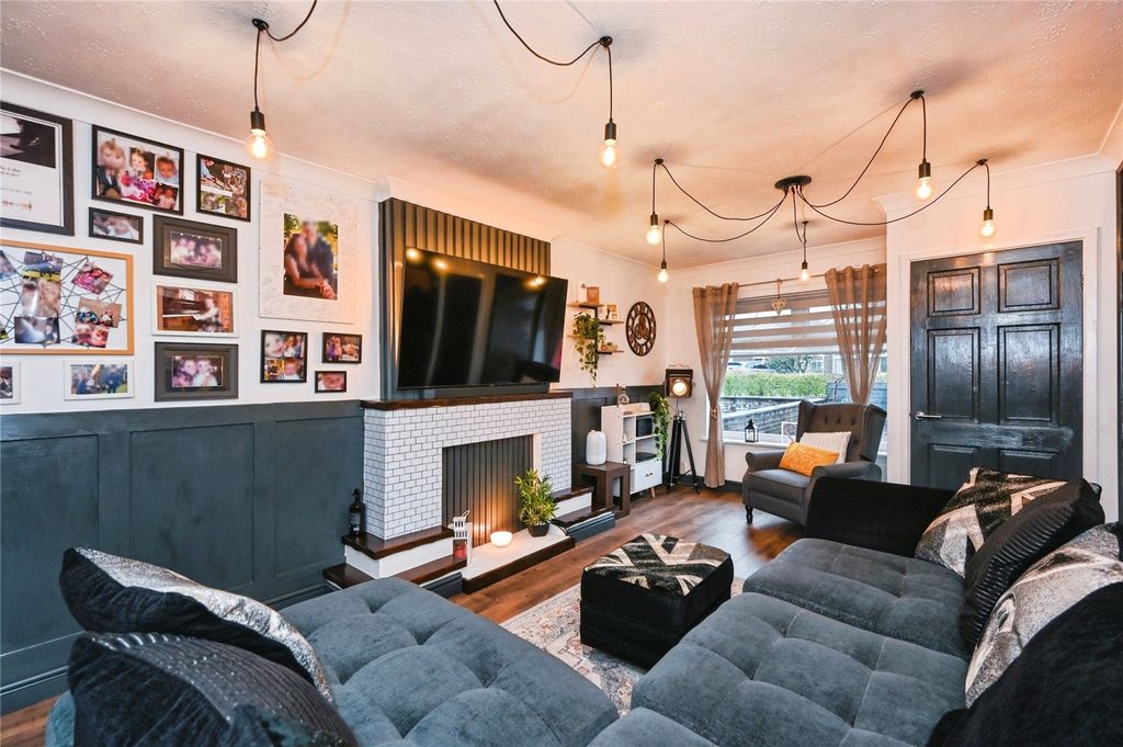 Property photo 2 of 24 Picture No. 09