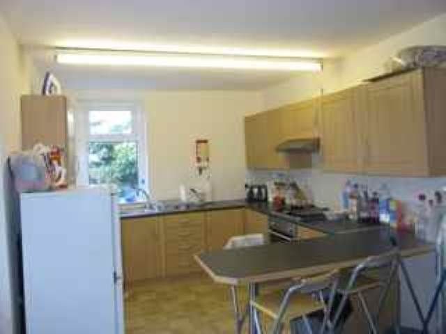 Property photo 3 of 3 Kitchen