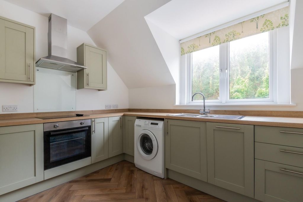 Property photo 3 of 13 42-2.Jpg